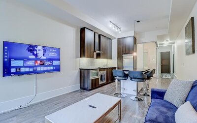 Toronto Icon Suites - CN Tower Downtown