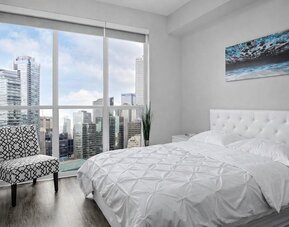 Toronto Icon Suites - CN Tower Downtown