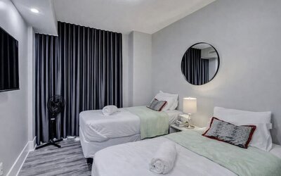 Toronto Icon Suites - CN Tower Downtown