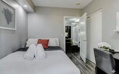 Toronto Icon Suites - CN Tower Downtown