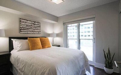 Toronto Icon Suites - CN Tower Downtown