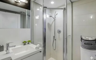 Toronto Icon Suites - CN Tower Downtown