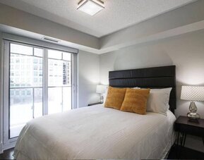 Skyline Suites - Next to MTCC, ACC & CN Tower