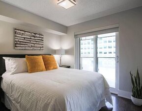 Skyline Suites - Next to MTCC, ACC & CN Tower