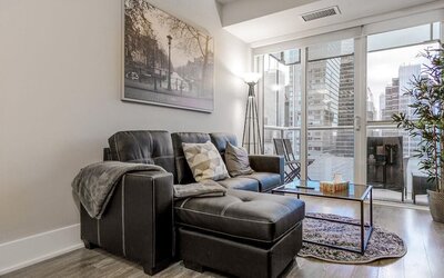 Skyline Suites - Next to MTCC, ACC & CN Tower