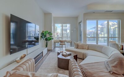 Skyline Suites - Next to MTCC, ACC & CN Tower