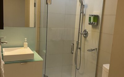 Skyline Suites - Next to MTCC, ACC & CN Tower