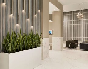 Embassy Suites by Hilton Toronto Airport