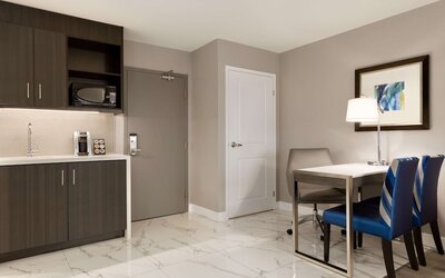 Embassy Suites by Hilton Toronto Airport
