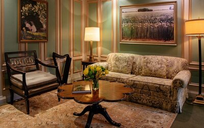 Windsor Arms Hotel