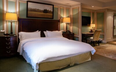 Windsor Arms Hotel
