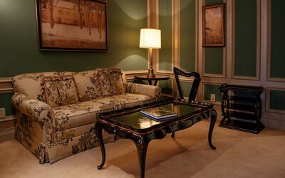 Windsor Arms Hotel