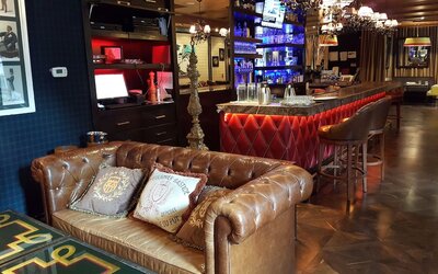 Windsor Arms Hotel