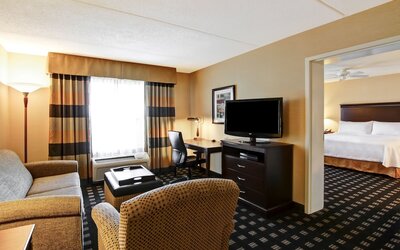 Homewood Suites by Hilton Toronto Airport Corporate Centre