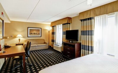 Homewood Suites by Hilton Toronto Airport Corporate Centre