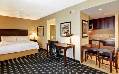 Homewood Suites by Hilton Toronto Airport Corporate Centre