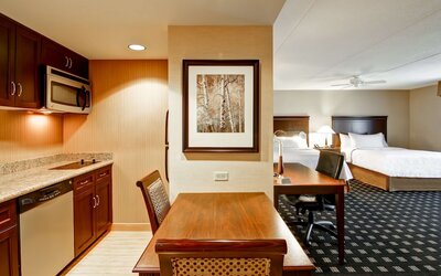 Homewood Suites by Hilton Toronto Airport Corporate Centre