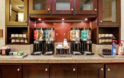 Homewood Suites by Hilton Toronto Airport Corporate Centre
