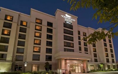Homewood Suites by Hilton Toronto Airport Corporate Centre