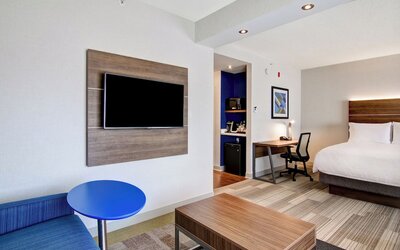 Holiday Inn Express Hotel & Suites Toronto - Markham by IHG