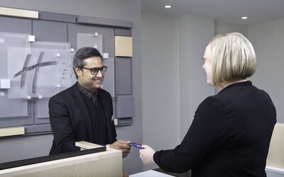 Holiday Inn Express & Suites Mississauga-Toronto Southwest by IHG