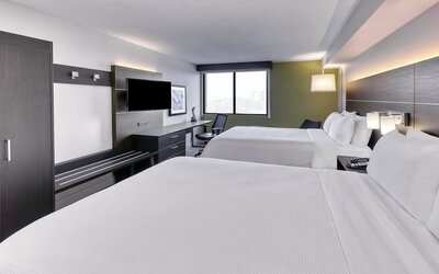 Holiday Inn Express & Suites Mississauga-Toronto Southwest by IHG