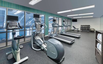 Holiday Inn Express & Suites Mississauga-Toronto Southwest by IHG