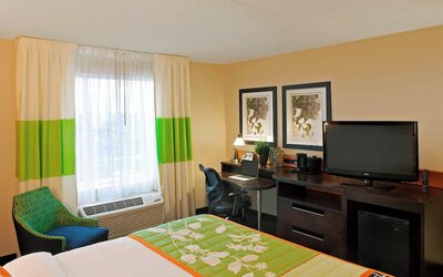 Fairfield Inn & Suites by Marriott Toronto Mississauga