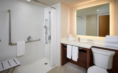 Delta Hotels by Marriott Toronto Mississauga