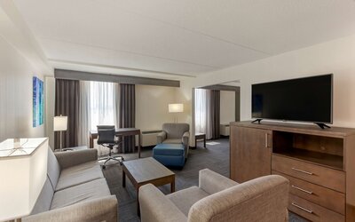 Best Western Plus Toronto Airport Hotel