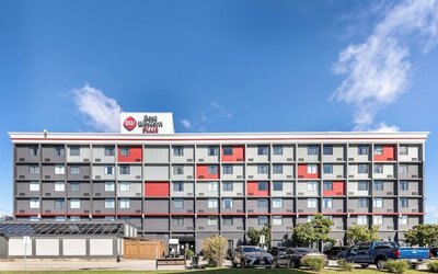 Best Western Plus Toronto Airport Hotel