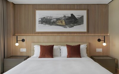 Hilton Toronto Airport Hotel & Suites