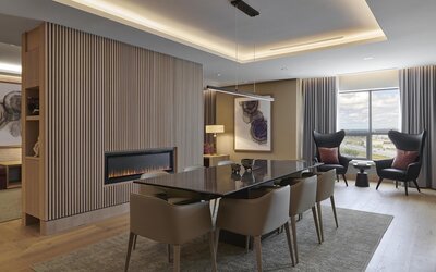 Hilton Toronto Airport Hotel & Suites