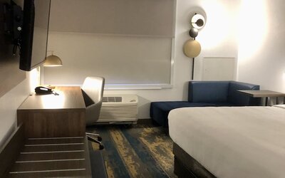 La Quinta Inn & Suites by Wyndham Denver Parker