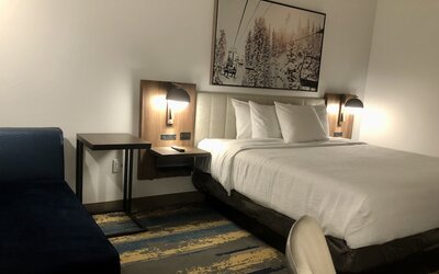 La Quinta Inn & Suites by Wyndham Denver Parker