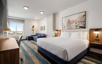 La Quinta Inn & Suites by Wyndham Denver Parker