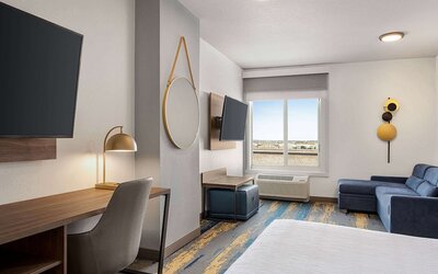 La Quinta Inn & Suites by Wyndham Denver Parker