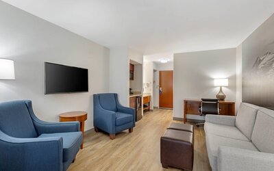 Comfort Suites Golden West on Evergreen Parkway