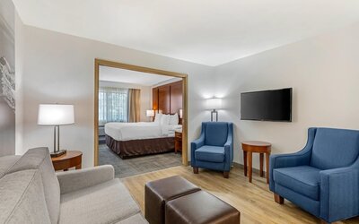 Comfort Suites Golden West on Evergreen Parkway