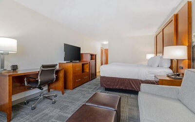 Comfort Suites Golden West on Evergreen Parkway