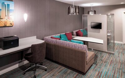 Suite, 1 Bedroom (Mobility/Hearing Accessible, Tub)