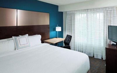 Suite, 2 Bedrooms, Fireplace
