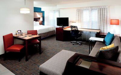 Suite, 2 Bedrooms, Fireplace