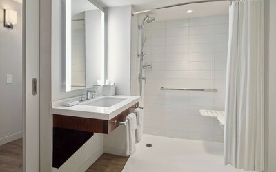 Delta Hotels Denver Thornton