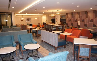 La Quinta Inn & Suites by Wyndham Littleton/Red Rocks