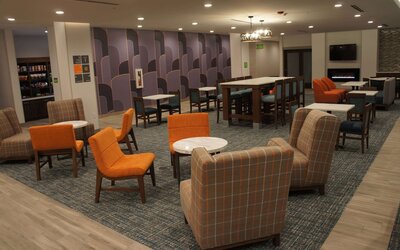 La Quinta Inn & Suites by Wyndham Littleton/Red Rocks