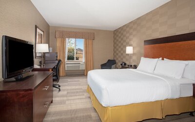 Holiday Inn Express & Suites Denver SW-Littleton by IHG