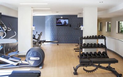 Weights and exercise machines can be used in the hotel’s fitness center.
