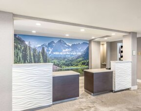 La Quinta Inn & Suites by Wyndham Denver Tech Center