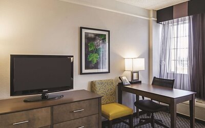 La Quinta Inn & Suites by Wyndham Denver Tech Center